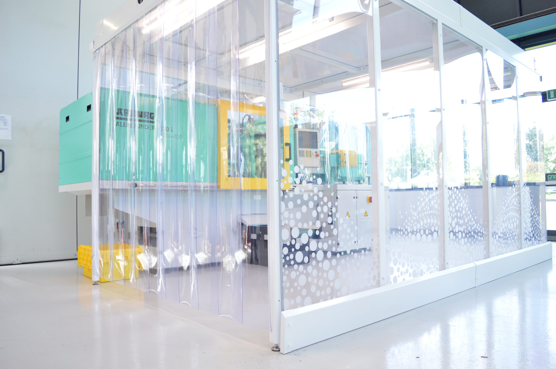Injection moulding cleanroom