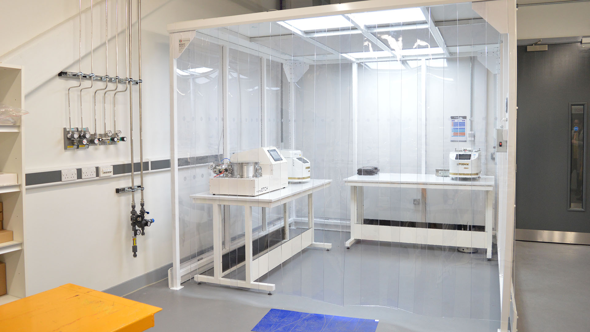 ISO 6 Cleanroom at the Graphene Engineering and Innovation Centre (GEIC)