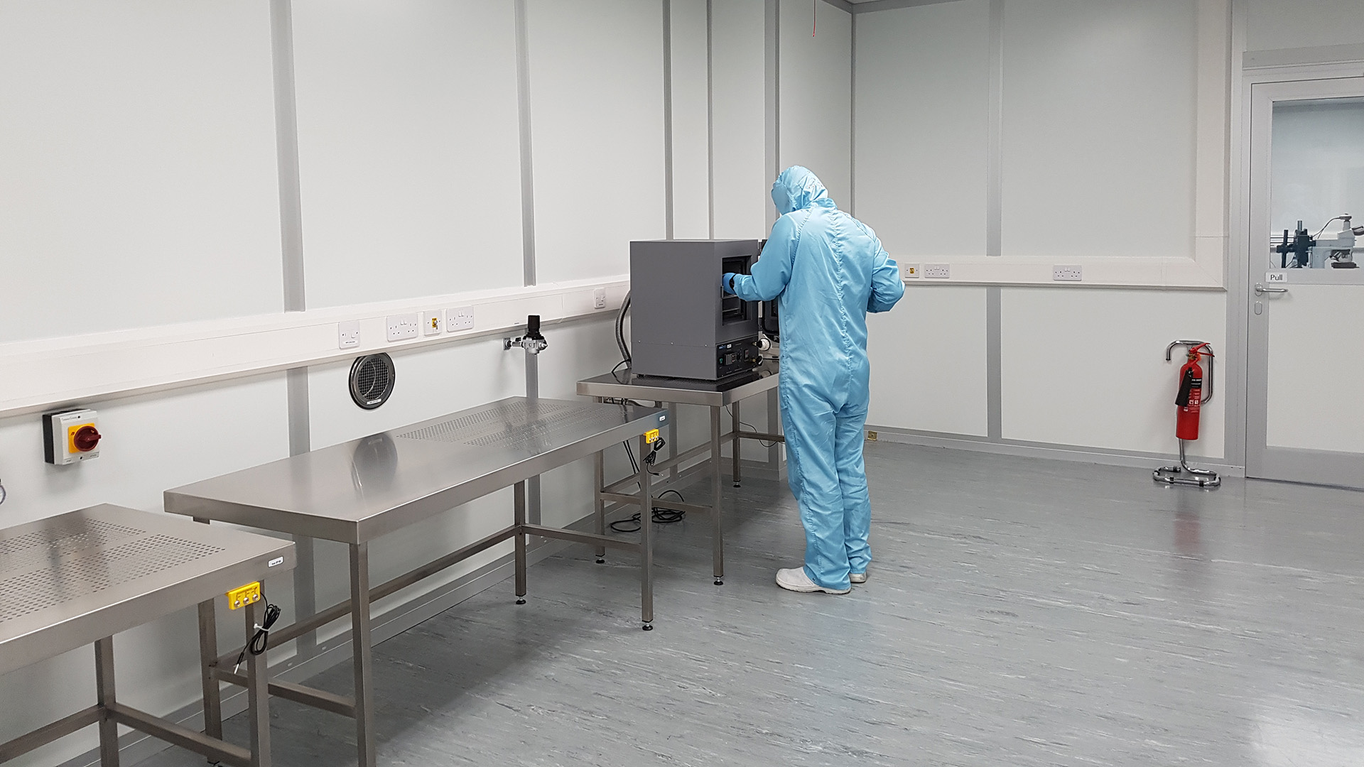 Custom-Built Stainless Steel Furniture For OPTOCAP