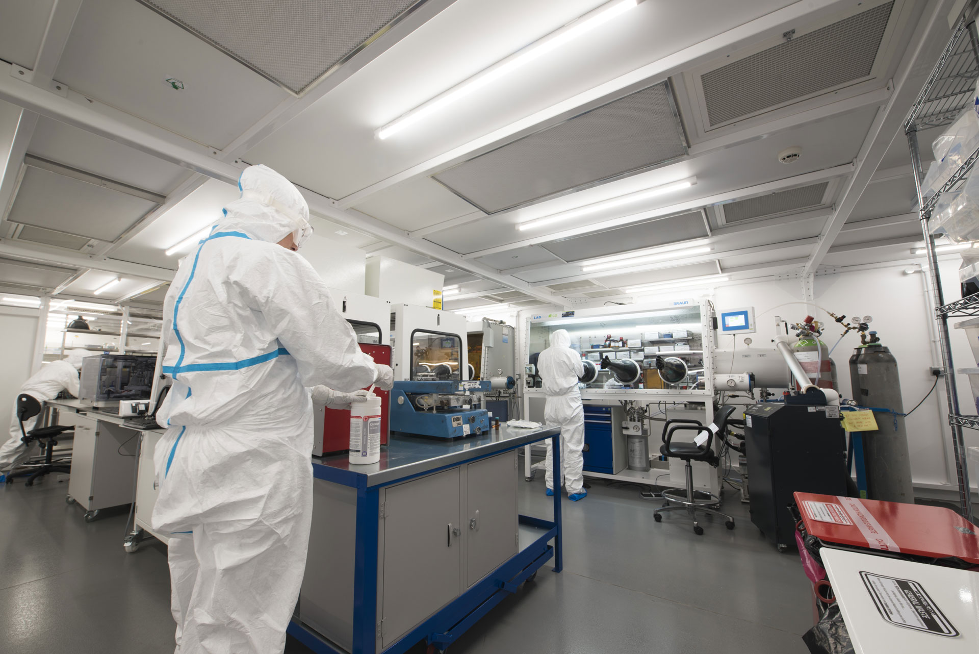 ISO Class 6 & 7 Cleanroom for Solar Cell Activity at Swansea University